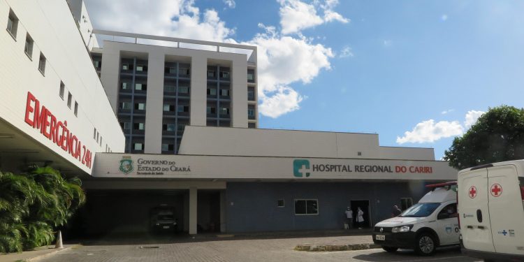 Covid-19: Justiça manda afastar profissionais do grupo de risco do Hospital Regional do Cariri