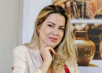 Onélia é ex-primeira-dama do Ceará e esposa do ex-governador e ministro da Educação, Camilo Santana (PT) (Foto: Reprodução/Facebook)