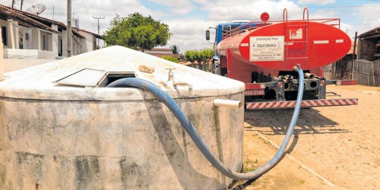 Cresce cobertura da Operação Pipa no CE, mas índice ainda é insuficiente