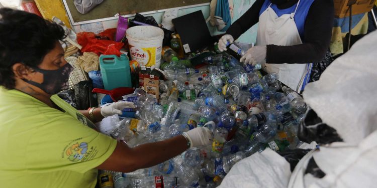 Governo do Ceará envia à Assembleia projeto que torna Auxílio-Catador política permanente