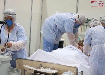 Brasil tem a menor média móvel semanal de mortes por Covid-19 desde 4 de maio