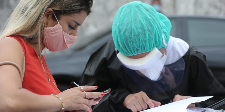 Covid-19: Ceará tem 45 mil exames ainda em análise; Estado já fez mais de 1 milhão de testes