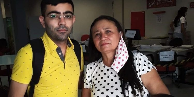 Estudante encontra e devolve dinheiro que comerciante havia perdido em Crato