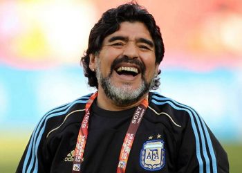 O adeus a um gênio. Morre Maradona, aos 60 anos
