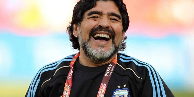 O adeus a um gênio. Morre Maradona, aos 60 anos