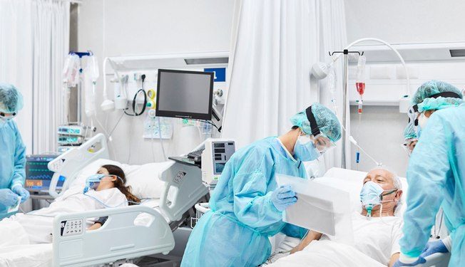 Brasil tem nova alta em média móvel de mortes por Covid-19, com 685 novos casos