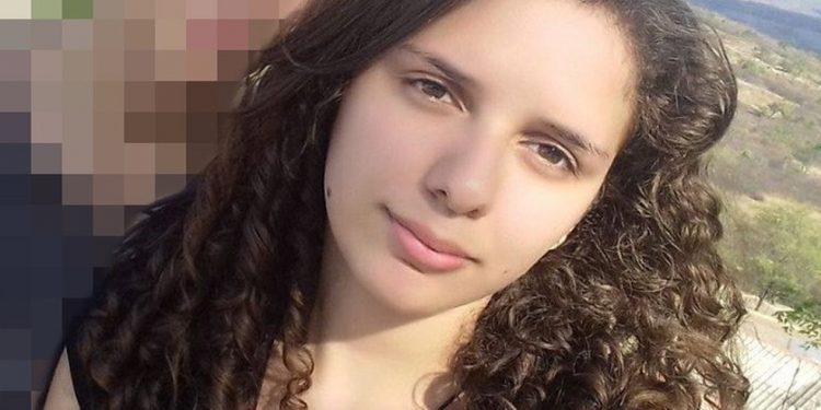 Jovem de 18 anos morre em Juazeiro do Norte após carro colidir na traseira da moto em que estava