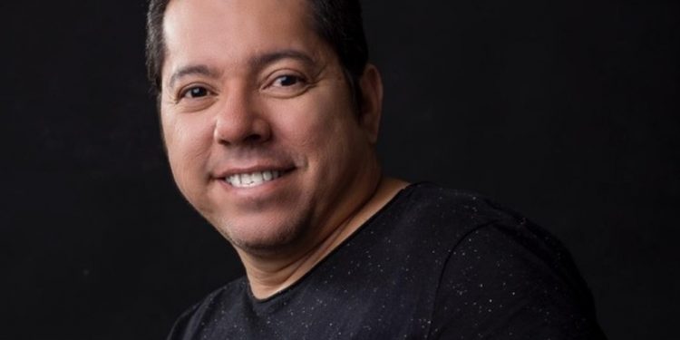 Louro Santos era cantor e compositor de forrós românticos (Foto: Reprodução/Instagram)