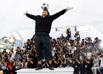Autópsia aponta que Maradona sofreu infarto enquanto dormia, diz jornal
