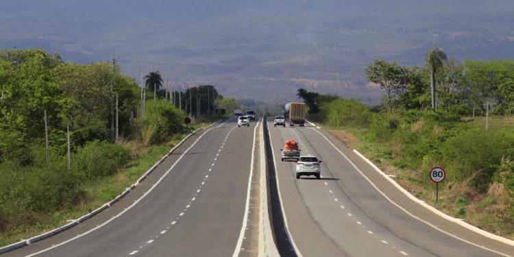 Rodovias estaduais totalmente restauradas trazem mais desenvolvimento para o Cariri
