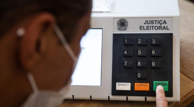 PDT, PSD e PT são os partidos com mais prefeitos vitoriosos no Ceará