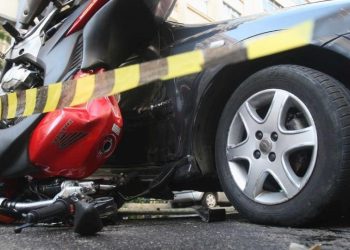 Seguro DPVAT existe desde 1974 e indeniza qualquer vítima de acidente envolvendo veículos automotores; taxa é bancada pelos proprietários de veículos (Foto: Severino Silva/Agência o Dia/Estadão Conteúdo)