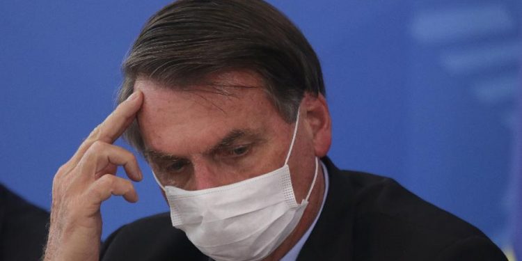Tribunal Internacional de Haia avalia denúncia contra Bolsonaro