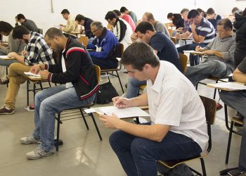 Concurso público oferta 282 vagas para professor em Assaré