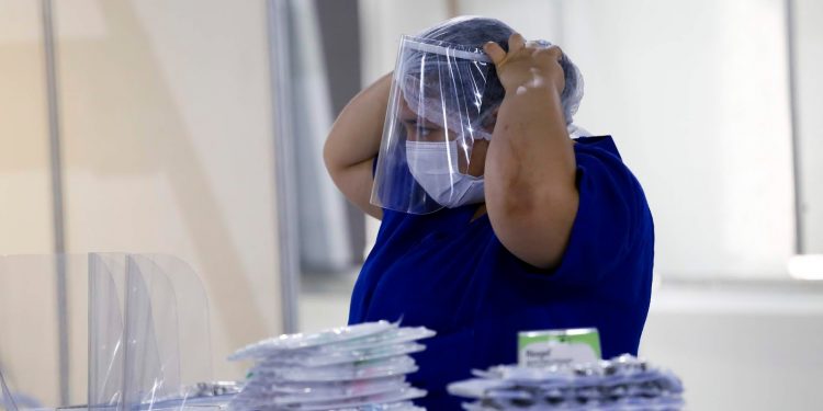 40 profissionais de saúde morreram por Covid-19 no Ceará