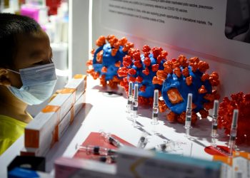 População de São Paulo deve começar a ser imunizada contra a Covid-19 em Janeiro de 2021, diz Doria (Foto: AFP)