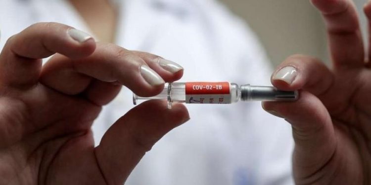 Anvisa aprova regras para uso emergencial de vacinas para Covid-19