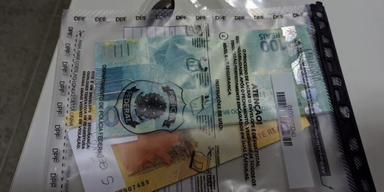 Homem é preso pela Polícia Federal ao receber R$ 1.000 pelos Correios em Lavras da Mangabeira