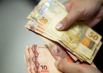 Governo quer dar empréstimo de até R$ 1.000 para quem ganha Bolsa Família