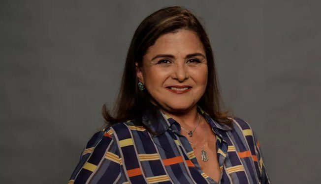 Atriz Elizangela compara vacina obrigatória a estupro e causa revolta na web