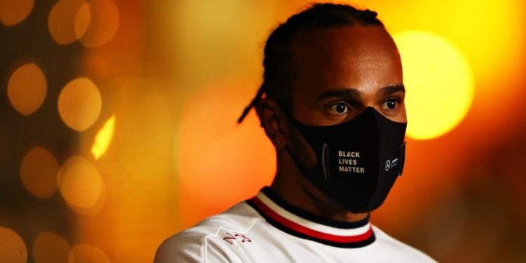Hamilton testa positivo para Covid e está fora do GP de Sakhir
