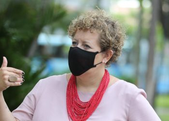 Secretária-executiva afirma que medidas visam a evitar nova "explosão" de casos da Covid-19 (Foto: José Leomar)