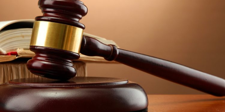 Caminhoneiro é condenado a 25 anos de prisão por homicídio e tentativa de homicídio de casal