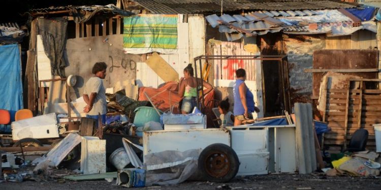 Brasil cai 5 posições em ranking de qualidade de vida e fica abaixo de seus pares