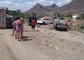 O acidente ocorreu na manhã desta sexta-feira (1°) no km 128 da BR-222
