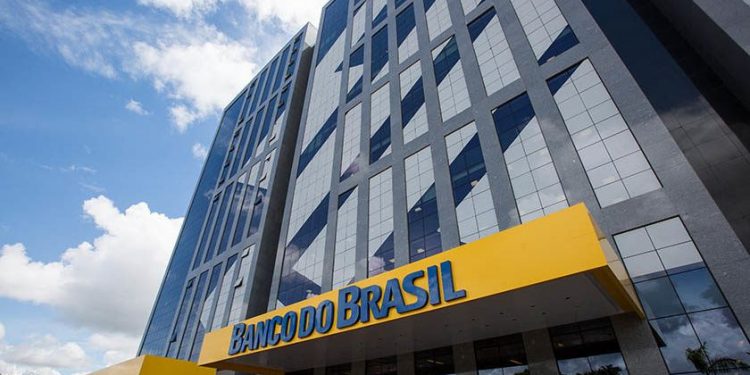 Banco do Brasil prevê fechamento de 112 agências e desligamento de 5 mil pessoas