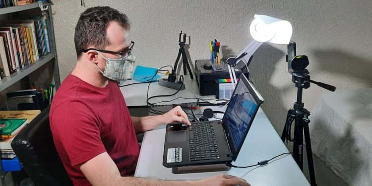 Conselho de Educação autoriza aulas remotas até dezembro de 2021 no Ceará