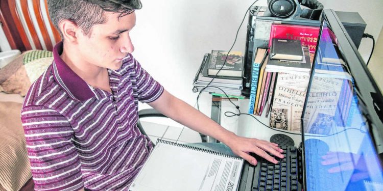 Enem: com preparação desigual por causa da pandemia, 320 mil candidatos devem fazer prova no Ceará