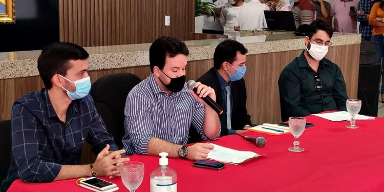 Mais de R$ 40 milhões: essa é a dívida deixada pela gestão anterior em Barbalha, segundo o prefeito Guilherme Saraiva