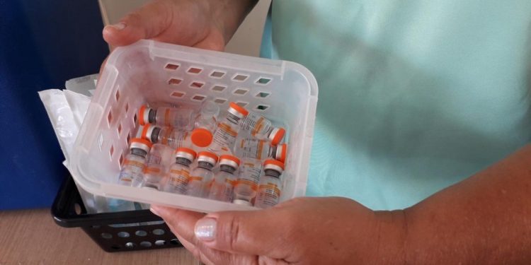 Ministério Público apura se gestores municipais ‘furaram a fila’ da vacina contra Covid-19