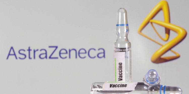 Covid-19: Fiocruz vai pagar quase R$ 60 milhões por vacina de Oxford importada da Índia