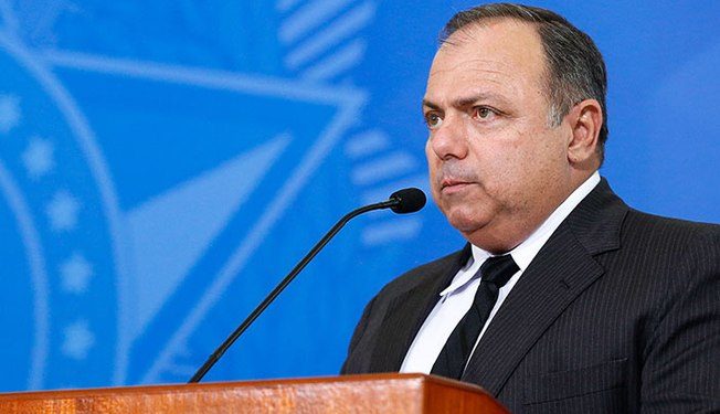 Pazuello diz que Brasil tem 354 milhões de doses de vacina garantidas para 2021