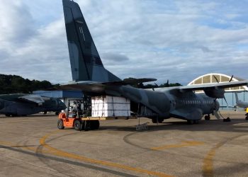 Volume inicial de vacinas deve desembarcar no Ceará, às 14h