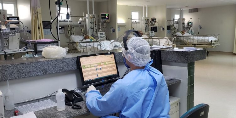 Covid: Leitos de UTI em dois hospitais de Barbalha registram 100% de ocupação; HRC tem taxa de 96,7%