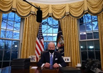 Biden coloca OMS como “líder” na resposta à pandemia e isola Brasil