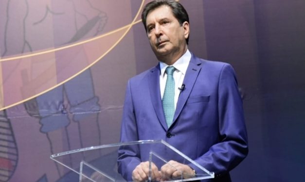 Prefeito de Goiânia, Maguito Vilela morre após complicações da Covid-19