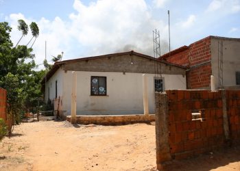 Até a publicação desta matéria, a Polícia Militar não havia informado as identidades das vítimas e as possíveis motivações do fato (Foto: Natinho Rodrigues)