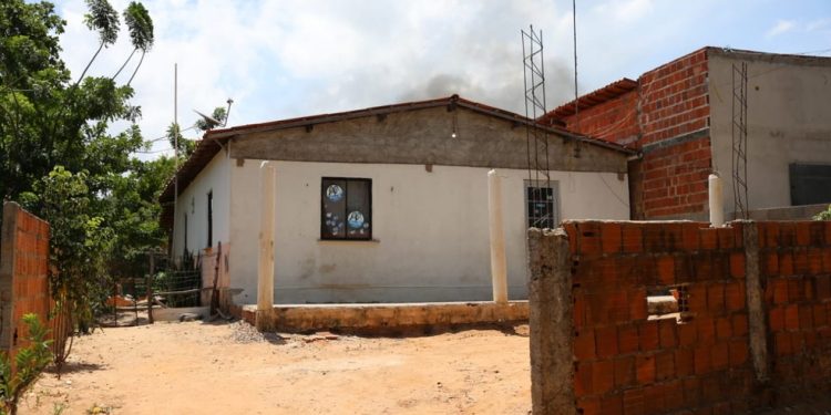 Ex-policial militar e mulher são encontrados mortos na própria cama