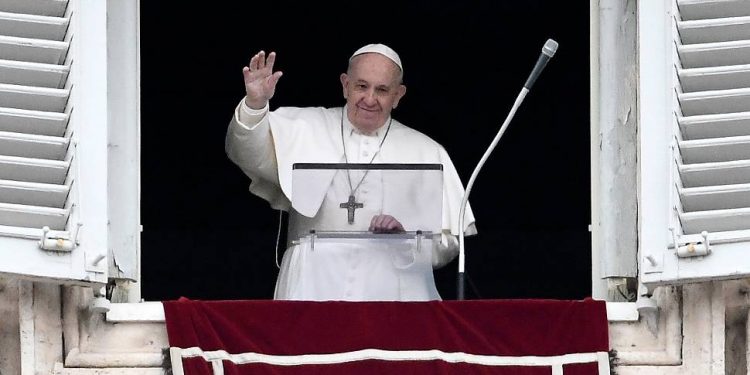 Papa Francisco diz que mundo precisa de vacina para o coração em 2021