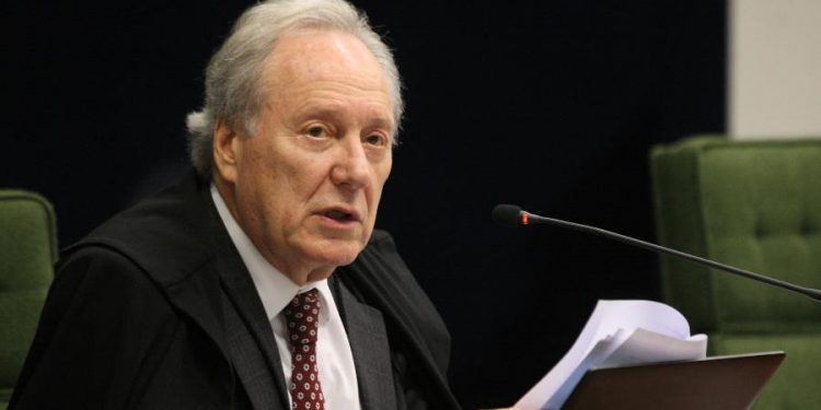 Lewandowski intima juiz que negou acesso de Lula a mensagens hackeadas