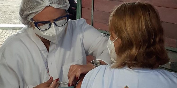 Crato inicia imunização contra Covid-19 na manhã desta terça-feira (19)