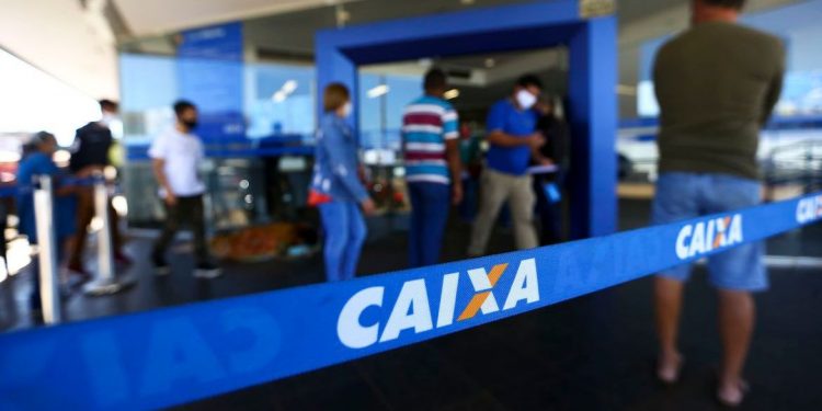 PIS/Pasep: Retroativo dos anos 70 e 80 pode ser sacado por trabalhador ou herdeiro; veja quem tem direito