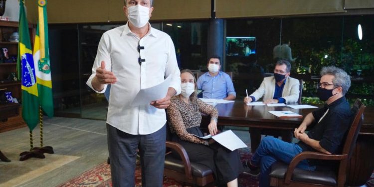 Camilo anuncia auxílio de R$ 1 mil para profissionais do setor de eventos do Ceará