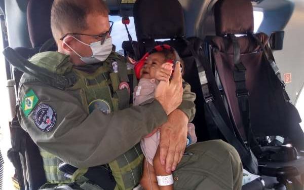 Ciopaer realiza transporte de bebê com cardiopatia de Barbalha para Fortaleza; veja vídeo