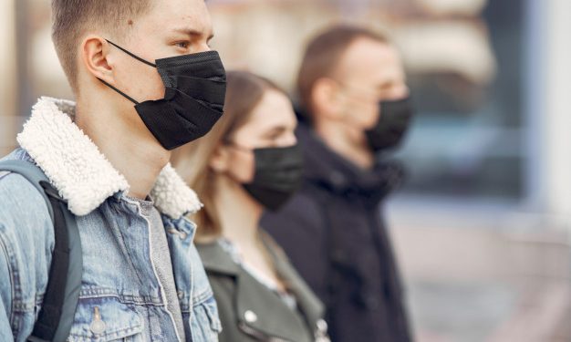 Brasil registra 713 mortes por Covid-19 nas últimas 24 horas