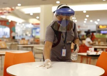 Setor de restaurantes é um dos beneficiados com o novo decreto válido a partir deste sábado (16) (Foto: Tatiana Fortes/Governo do Ceará)